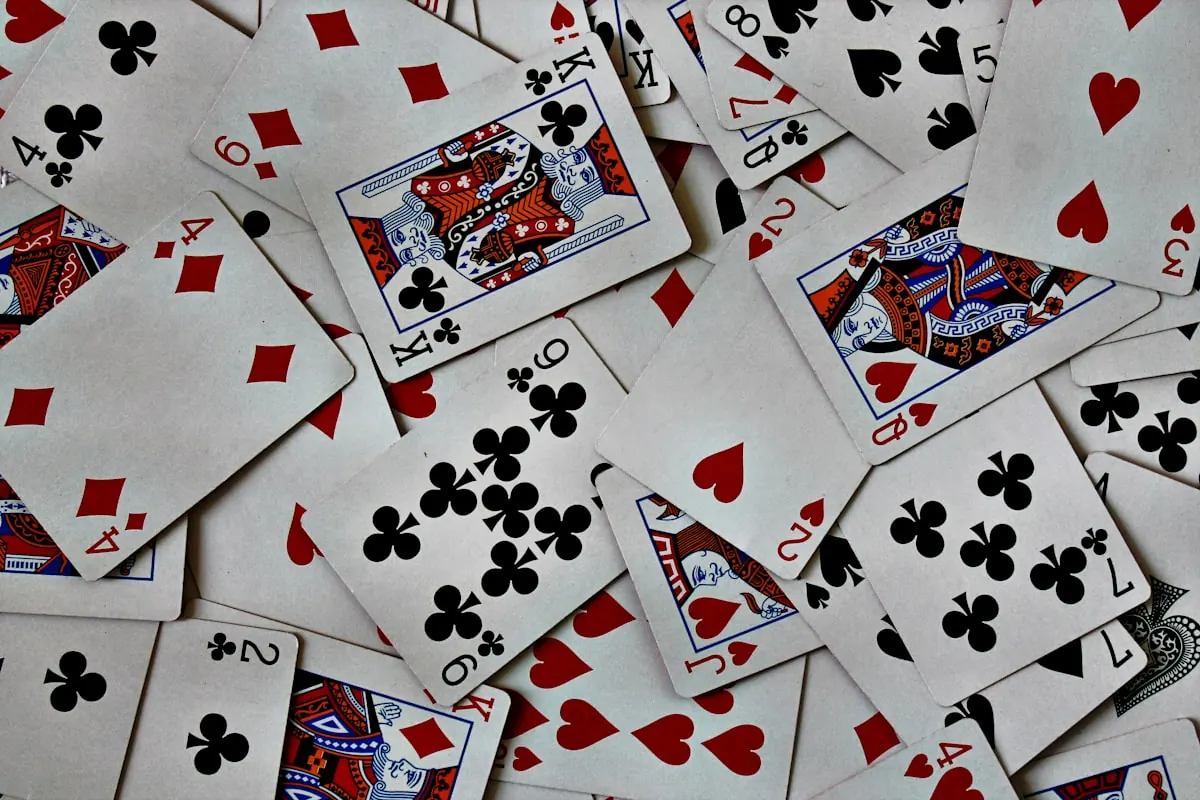 Panduan Poker Online: Permainan Keterampilan yang Tetap Menuntut Disiplin